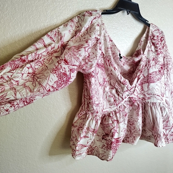 Express Printed Off Shoulder Twist Front Peplum Top Puffy Sleeves Sz Xl - Picture 4 of 8